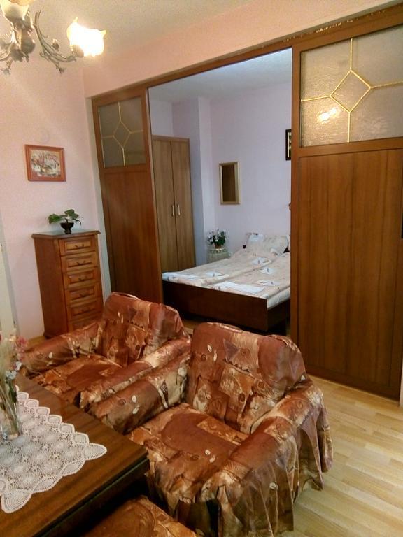 Апартамент Панорамна Гледка Trjavna Kültér fotó